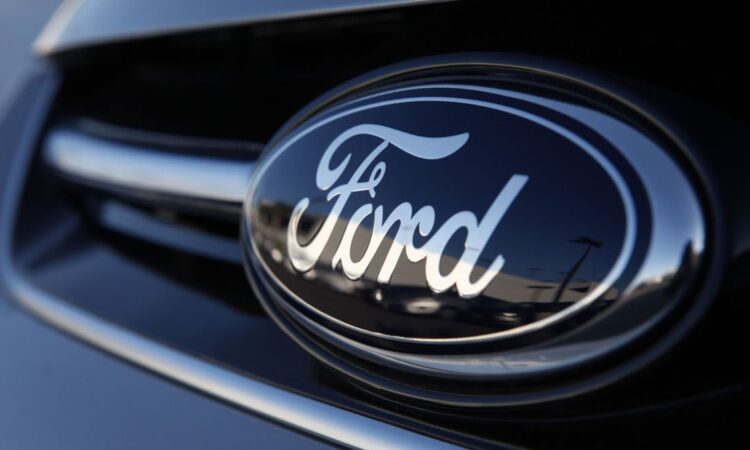 Ford firma acuerdo con Google