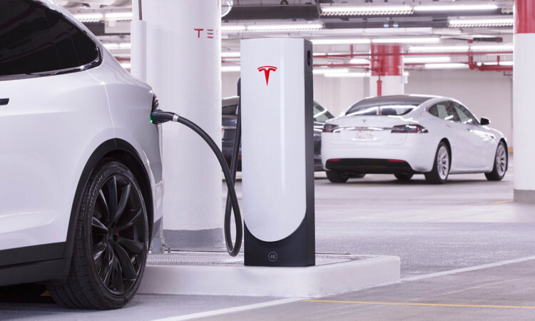 Tesla abre estaciones de carga para otras marcas por primera vez