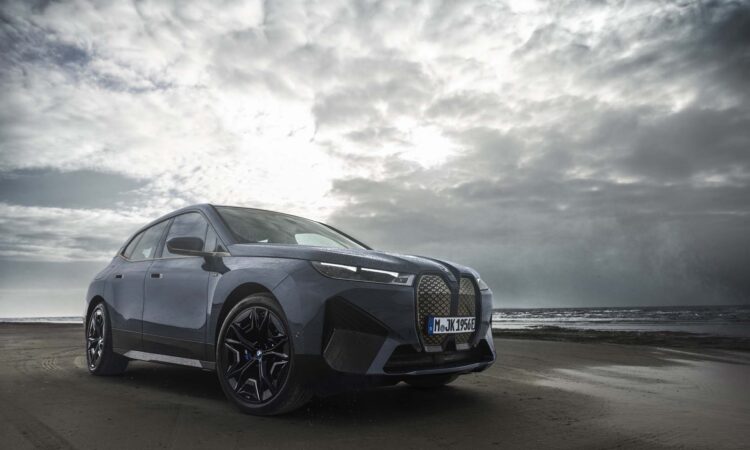 BMW lanza conectividad 5G en autos en EE. UU