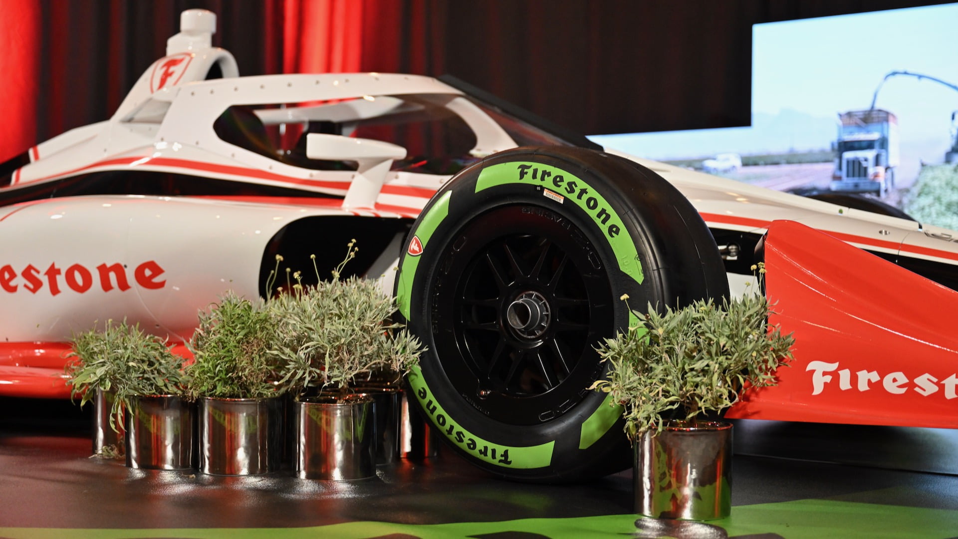 Bridgestone crea neumáticos con arbustos del desierto
