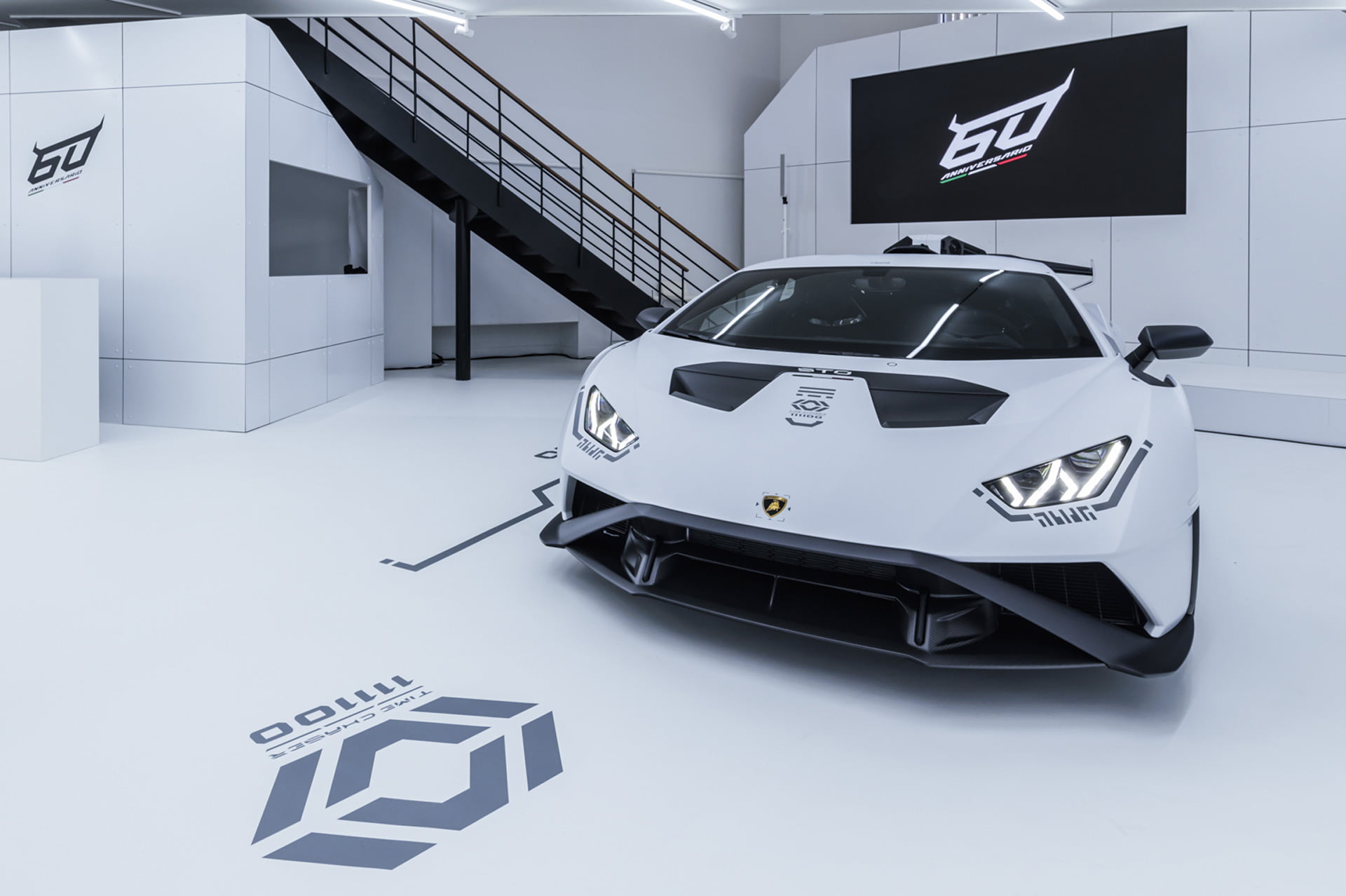 Lamborghini Huracán STO Time Chaser_111100