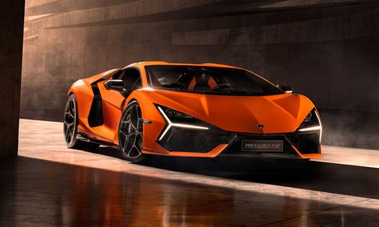 Lamborghini Revuelto