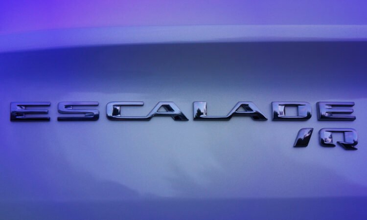 Cadillac Escalade IQ debuta en 2023