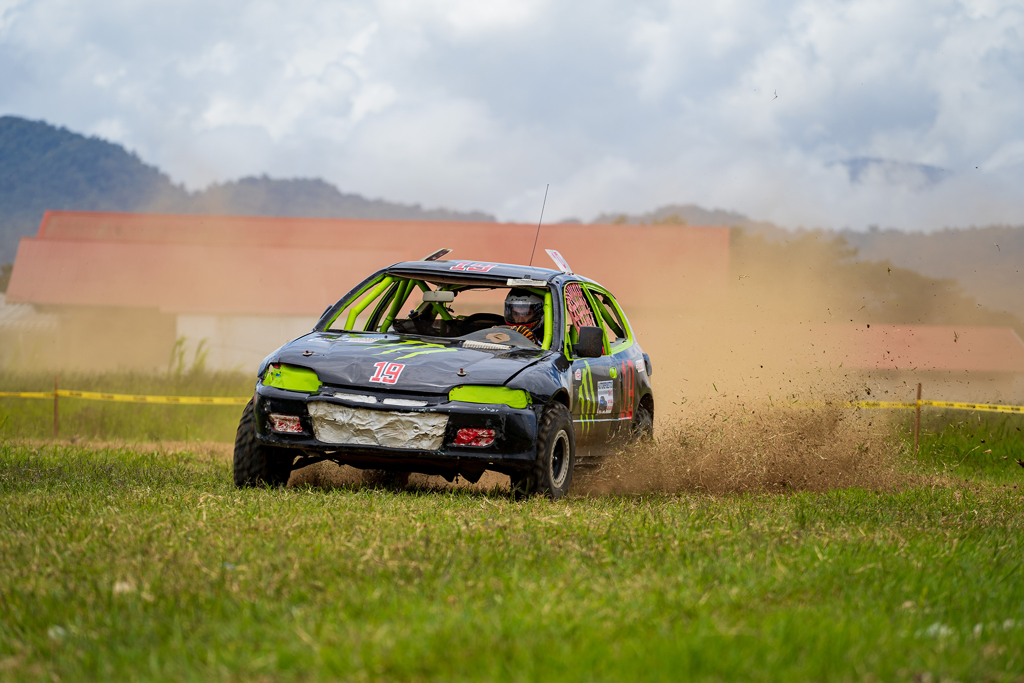 Rallycross se Apodera de Campo Ayala en Cartago