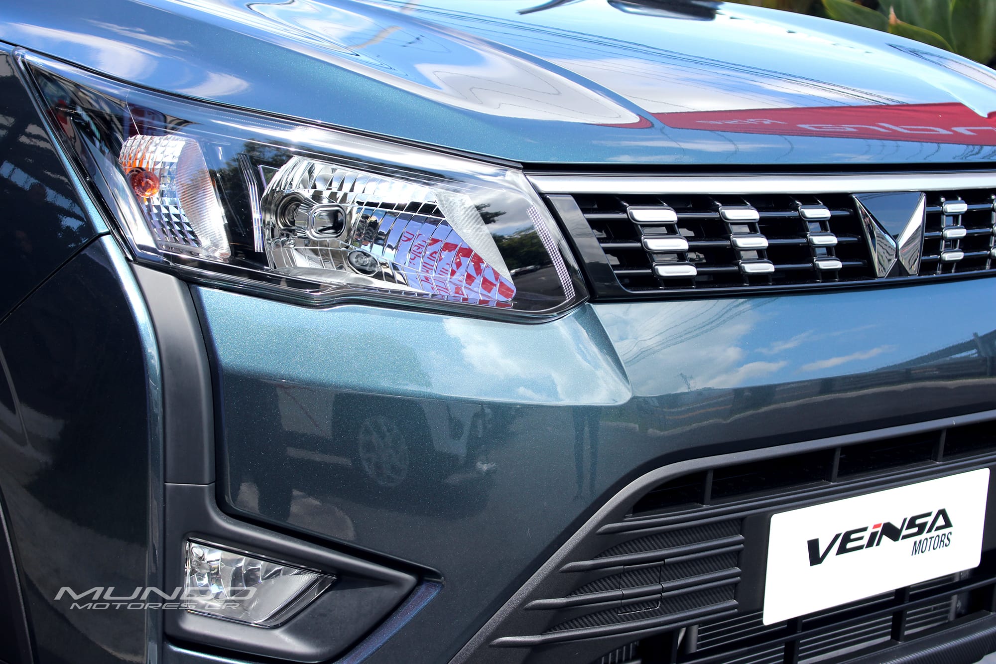 Mahindra XUV