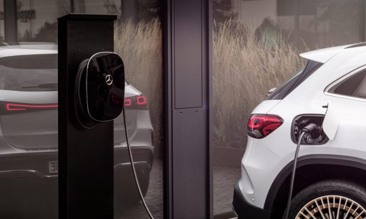 Costarricenses se suman a la tendencia de autos eléctricos