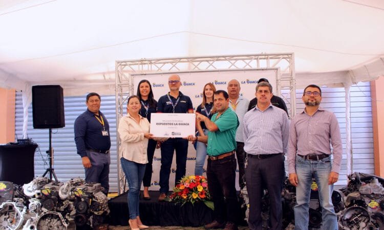 Alianza de Repuestos La Guaca y el Colegio Monseñor Sanabria