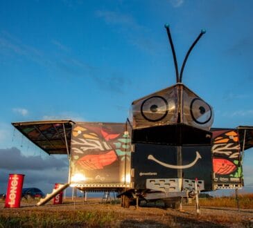 Costa Rica recibe a la Tecnológica Mariposa Solar en su ruta sostenible