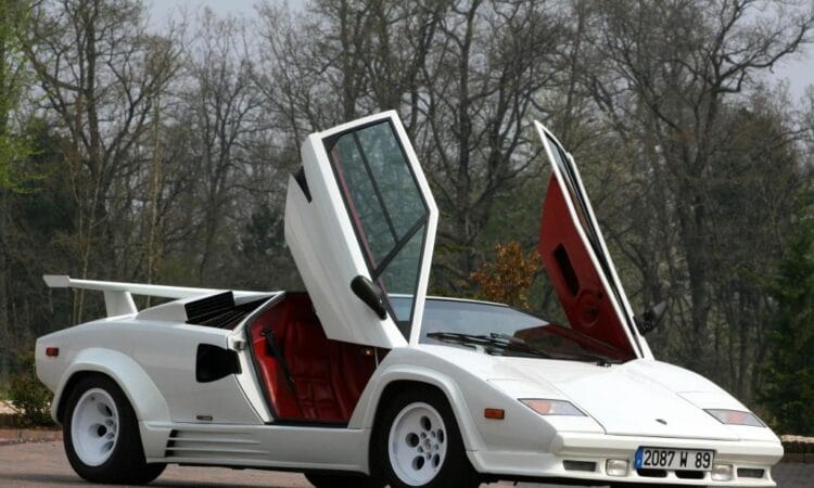 5 Autos que dejaron huella en películas que no son de autos
