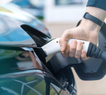 Seis consejos para optimizar el rendimiento de la batería de un carro eléctrico