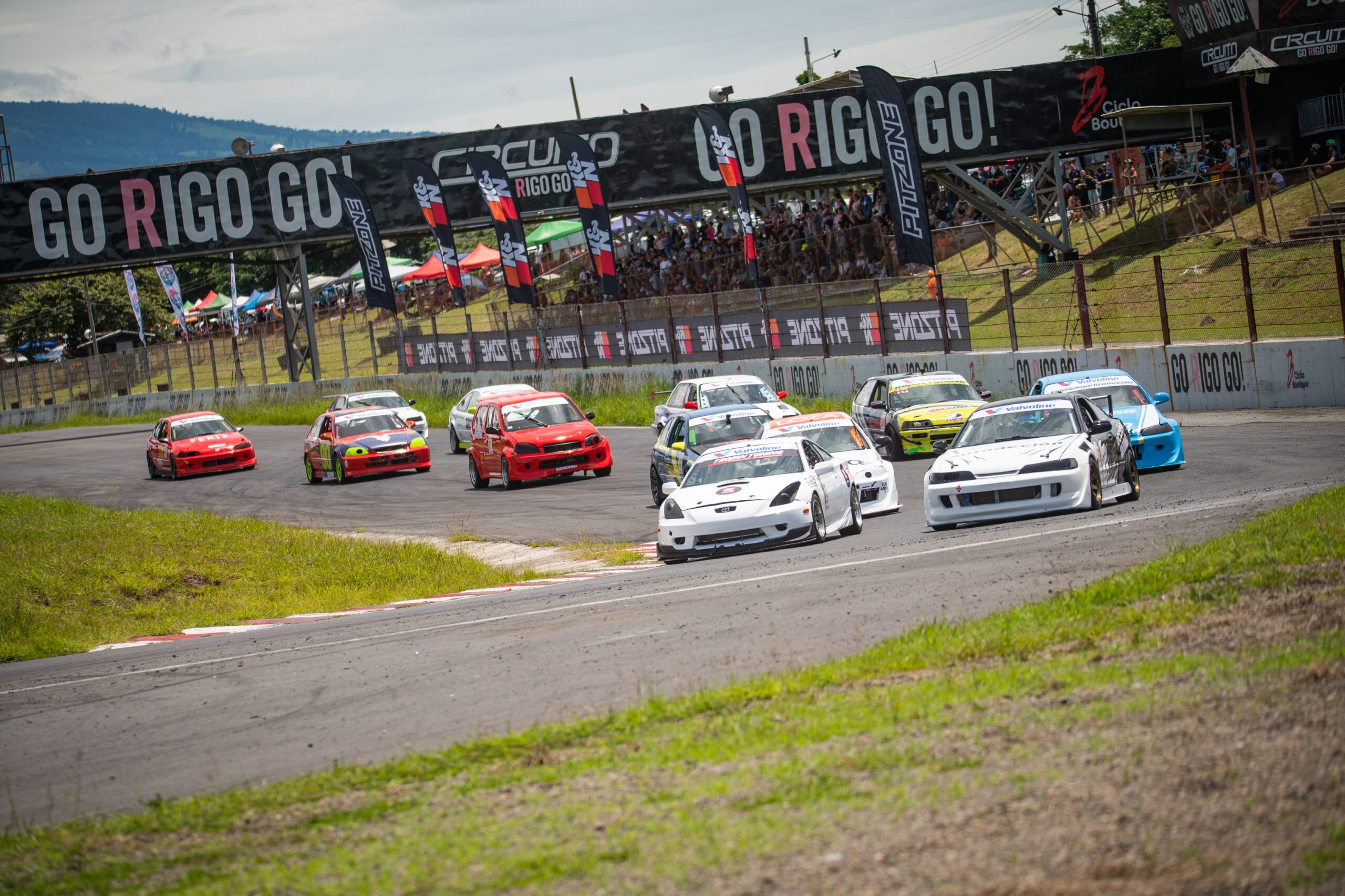 Automovilismo y SuperBikes