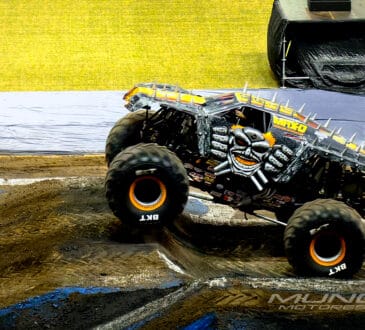 Monster Jam Arrasa con Triple Dosis de Emoción