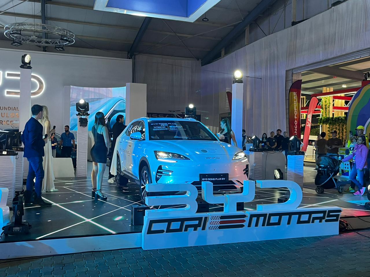 BYD lanzo su innovador SUV electrico BYD lanzó su innovador SUV eléctrico