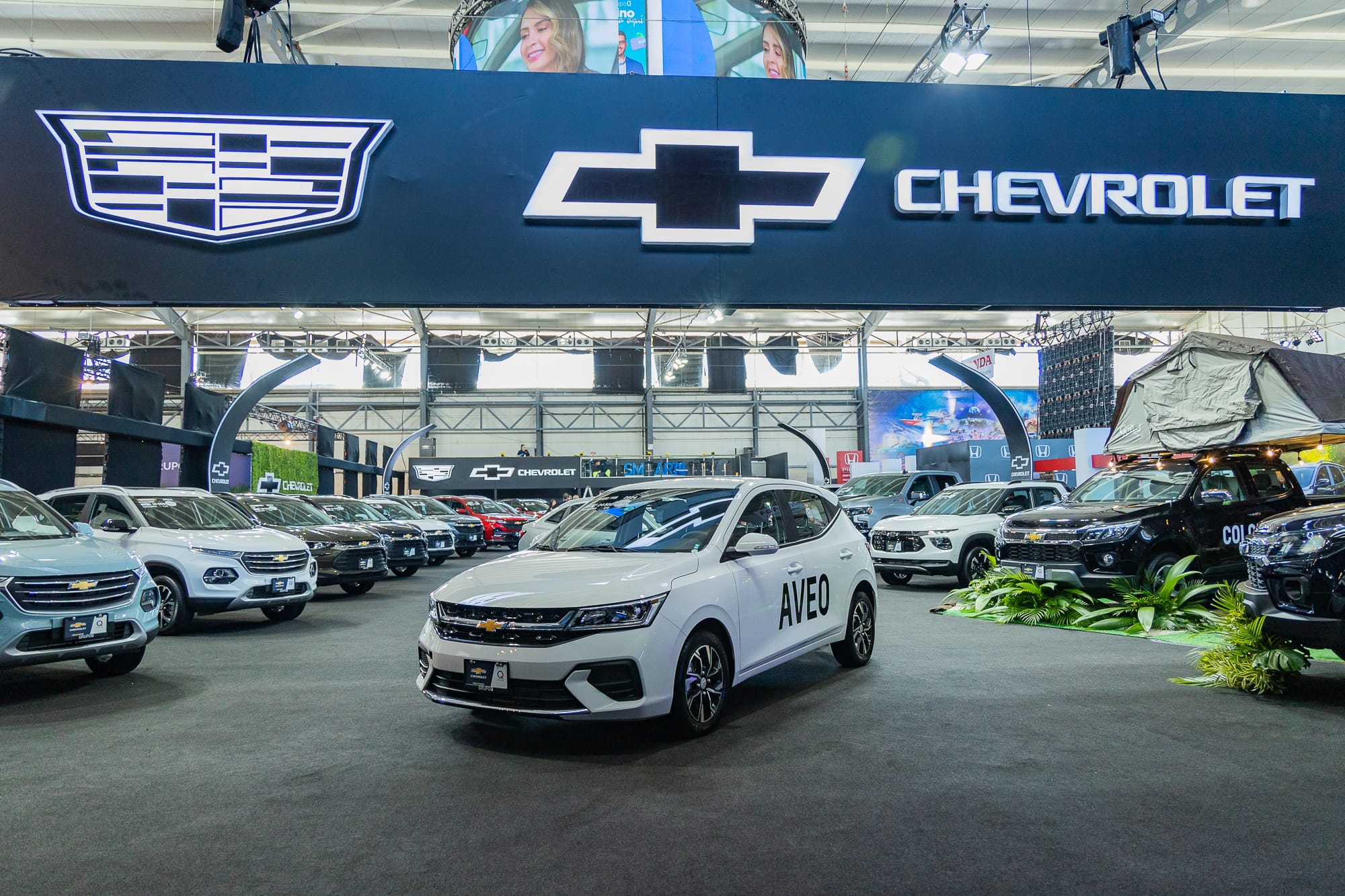 Chevrolet sobresale en Expomovil con tasa fija por 5 anos y calidad destacada en sus 15 modelos Chevrolet sobresale en Expomóvil con tasa fija por 5 años y calidad destacada en sus 15 modelos