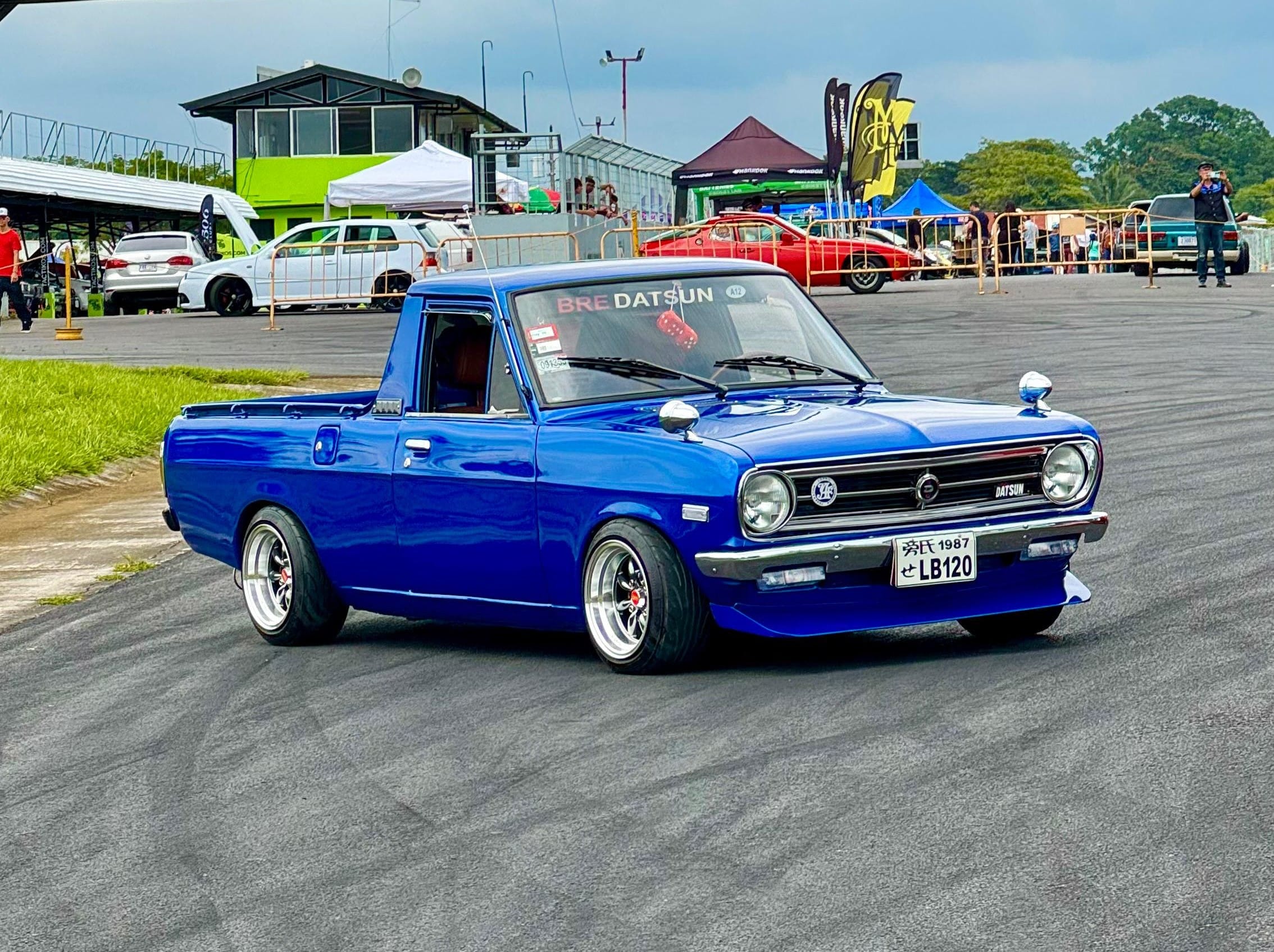 datsun 1200 2