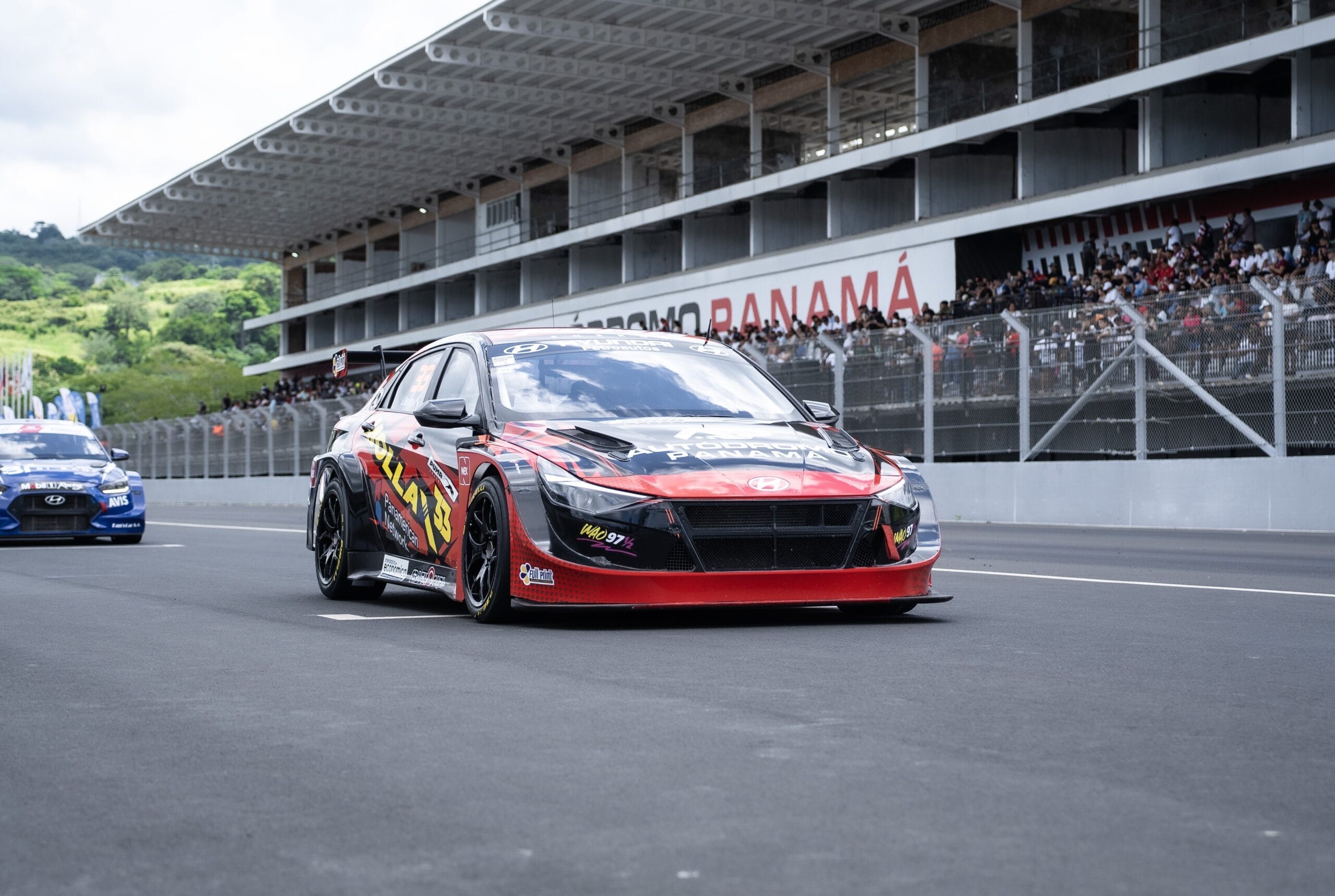hyundai regresa al automovilismo