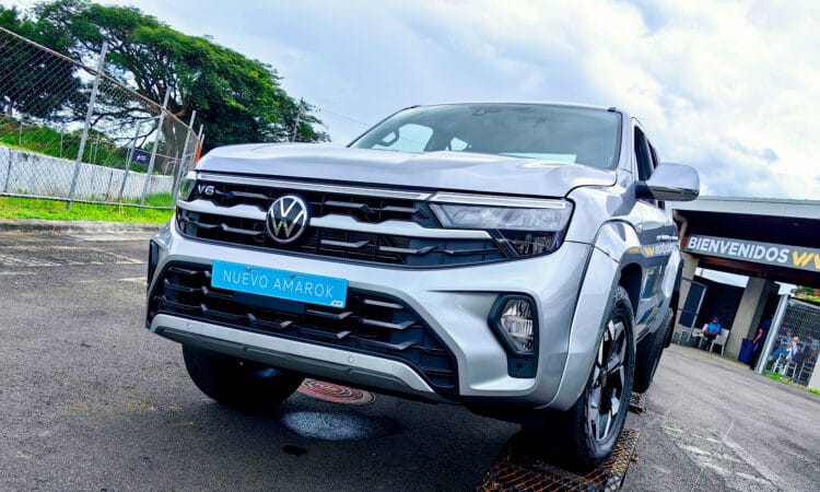 ficha técnica volkswagen amarok 2025
