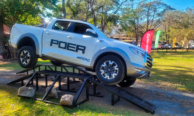 ambacar presentó sus modelos 4x4