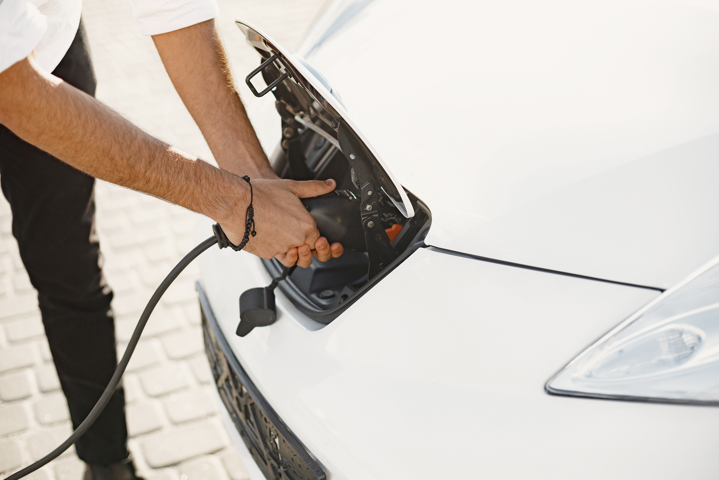 cinco claves para optimizar la bateria de su vehiculo electrico cinco claves para optimizar la batería de su vehículo eléctrico
