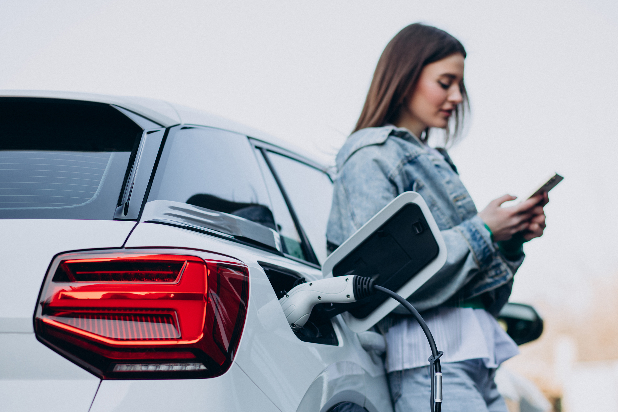 reducción de costos con movilidad eléctrica