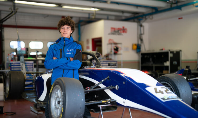 evan michelini debuta este fin de semana en la fórmula 4 europea