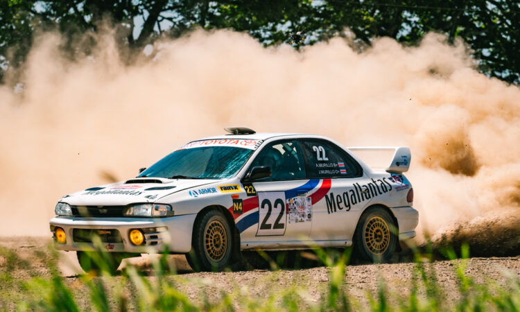 elizondo y fabres dominan la tercera fecha del rally toyota 2025
