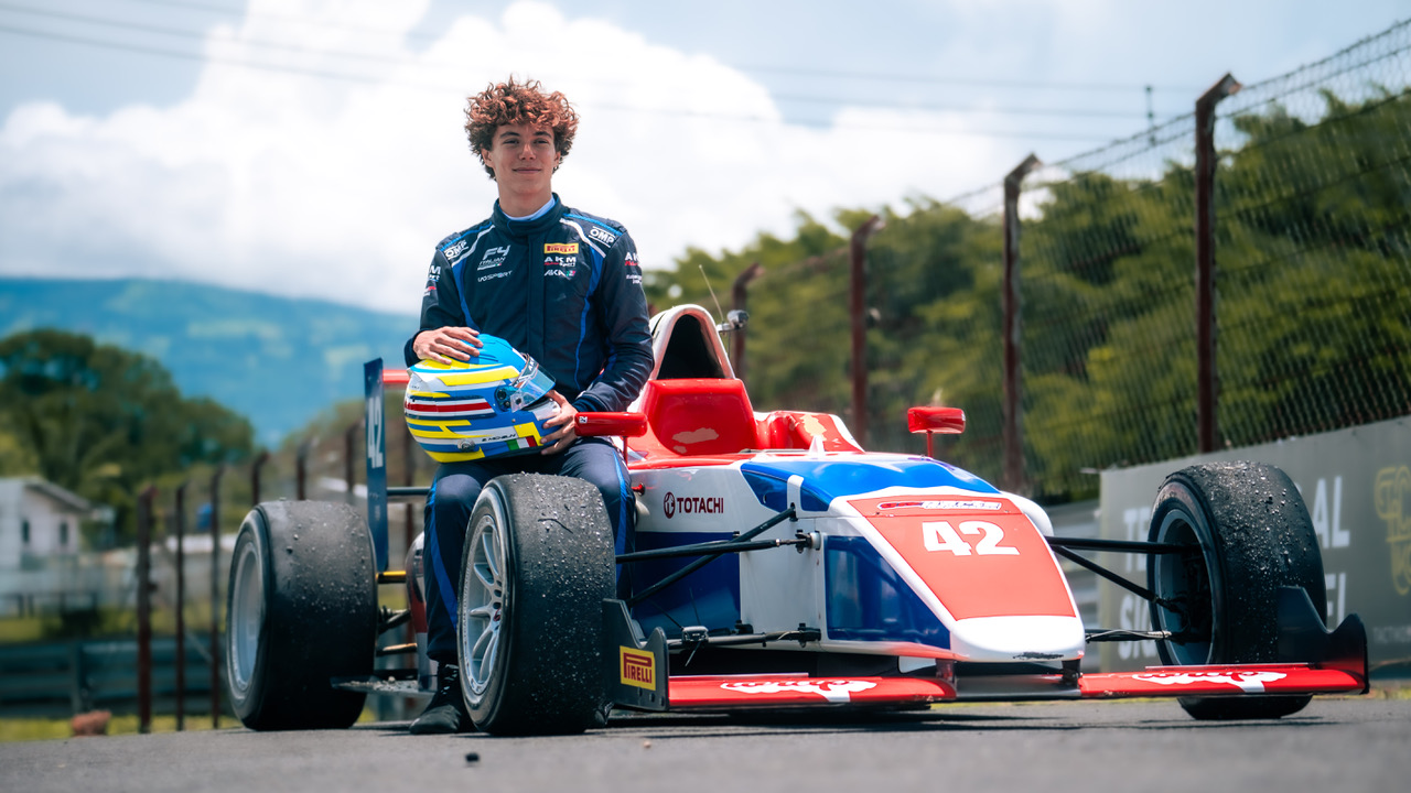 evan michelini se prepara para su segunda jornada en la f4 europea evan michelini se prepara para su segunda jornada en la f4 europea