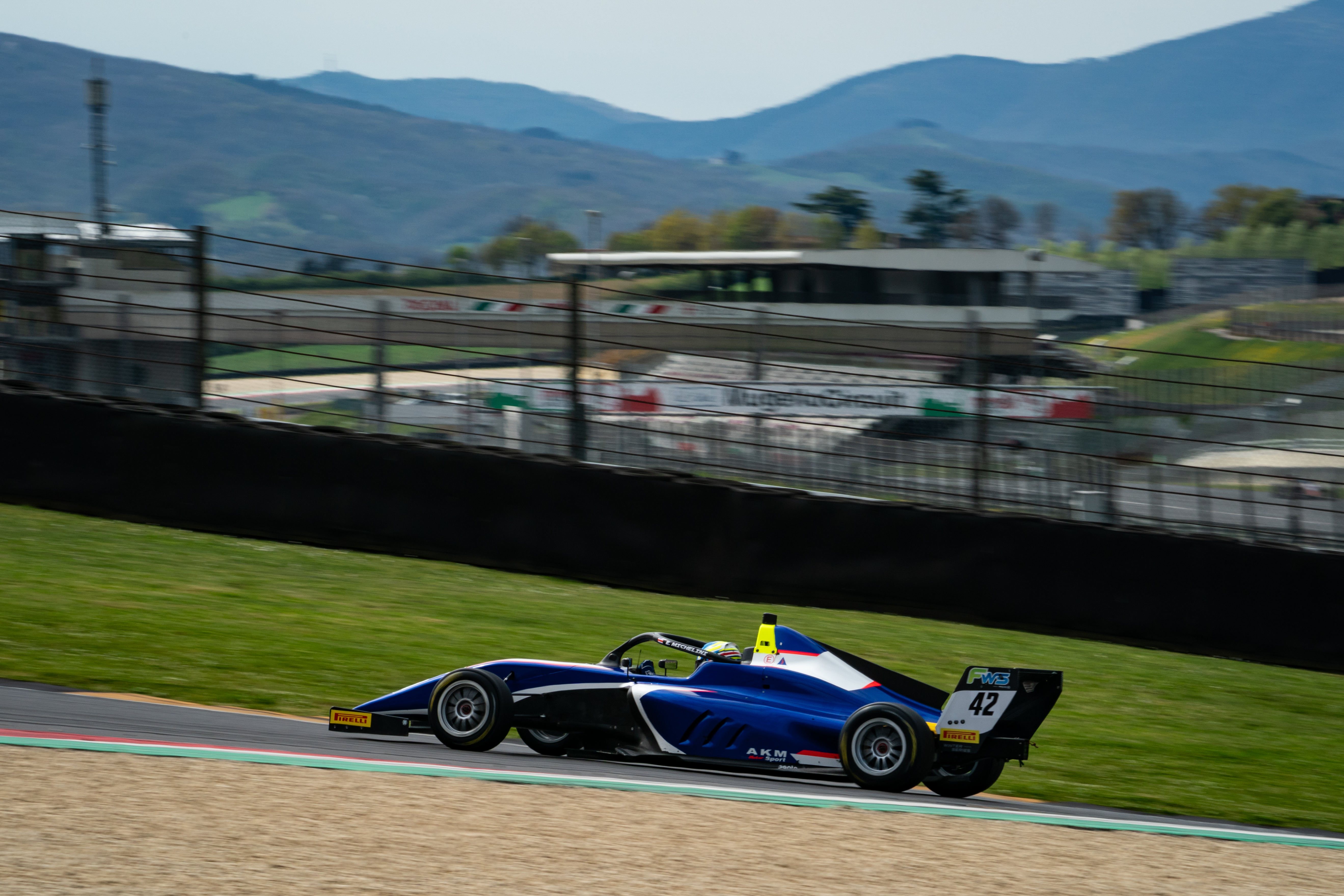 f4 europea 4