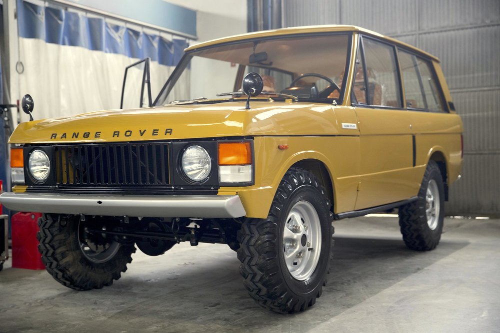 LegacyOverland 1973 RangeRover shop3