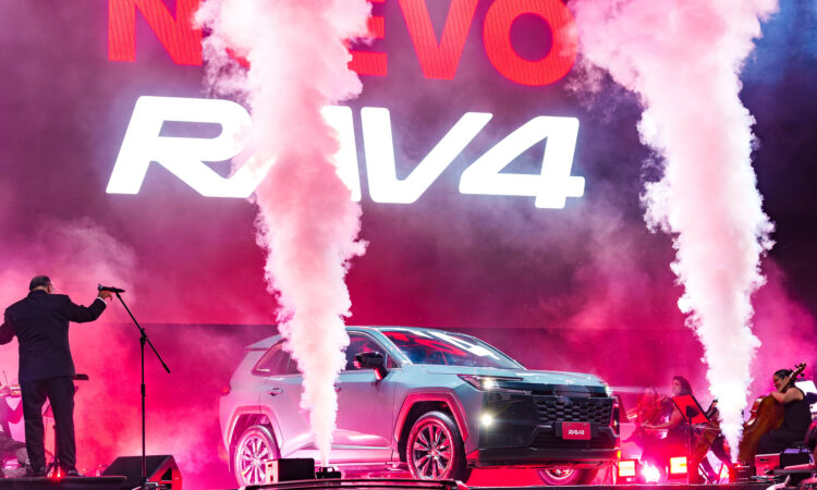 Toyota RAV4 2026