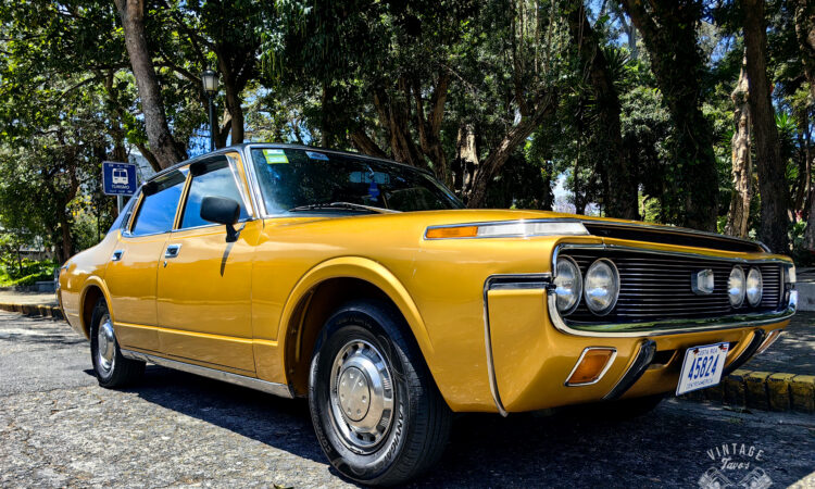 Toyota Crown 1973