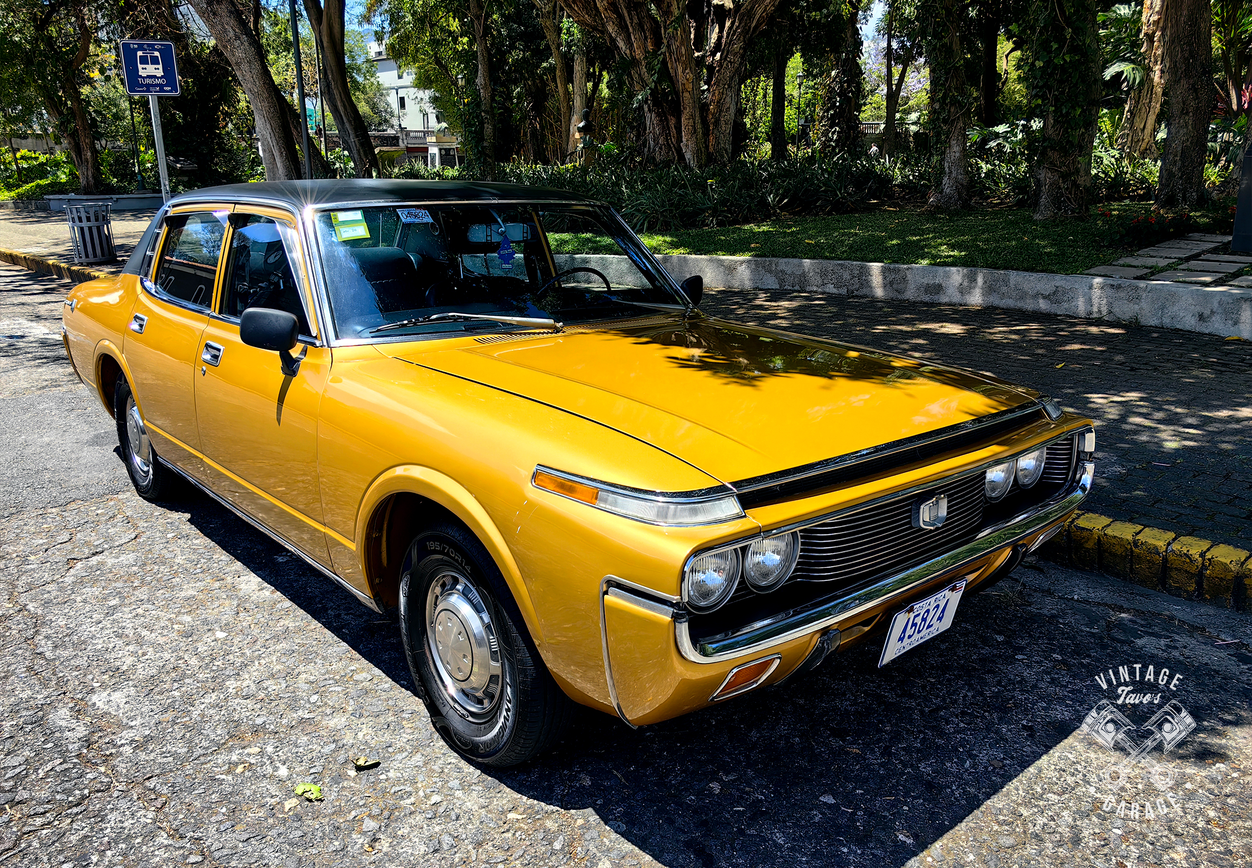 crown 2 Crown 1973