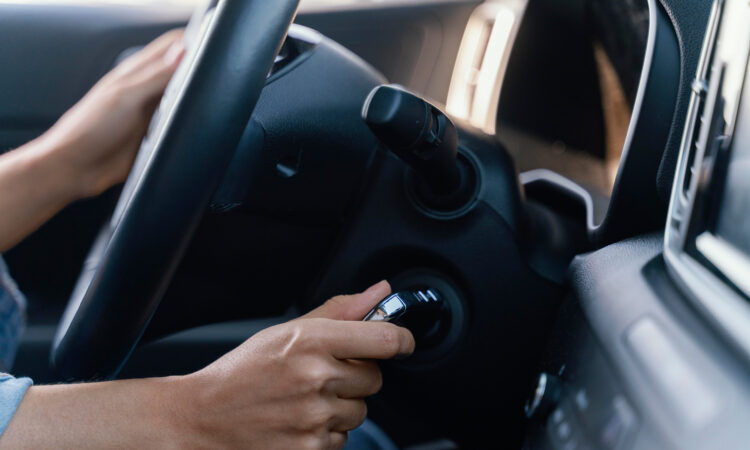 Es necesario calentar el carro antes de salir