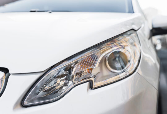¿Es cierto que los carros blancos son más frescos?
